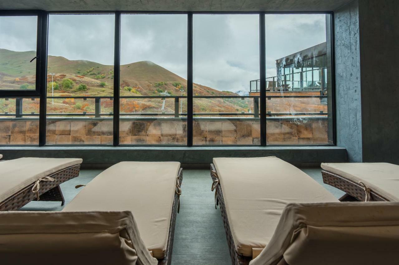 Kato'S Aparthotel Gudauri Mgzavrebi Luaran gambar