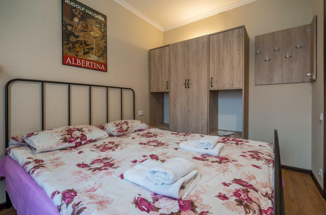 Kato'S Aparthotel Gudauri Mgzavrebi Luaran gambar